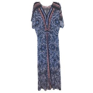 Beautiful plus size dress.